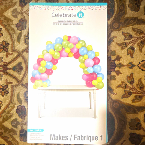 Celebrate balloon table - it,