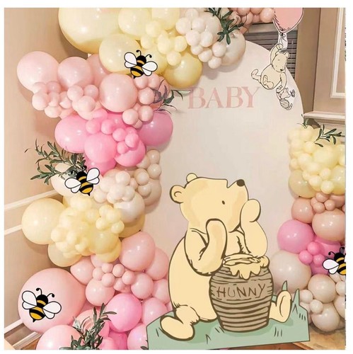 Classic winnie the pooh - winnie,